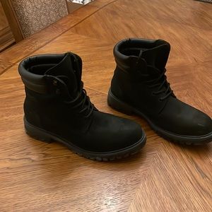 Aldo Agroredda Black Boots Size 9.5
